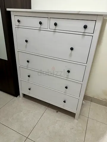 White 6-Drawer Chest / Dresser - Good Condition