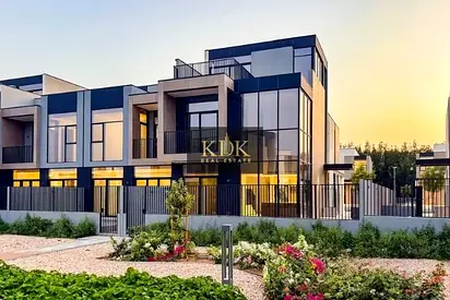 Spacious 3BR | Elegant Family Villa | Single Row