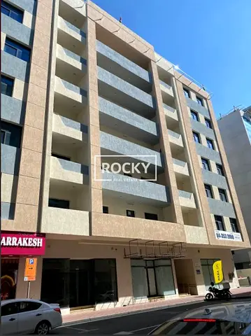 SPACIOUS 1BR WITH BALCONY | NEAR METRO | AL BARSHA