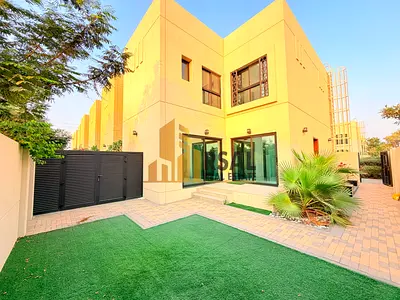3 bedroom villa || Corner || Singel Row || Full privacy || Like new