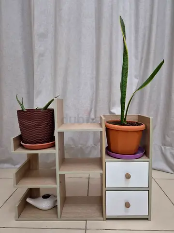 Small wooden shelf unit with 2 drawers — good condition