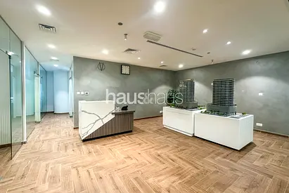 Fitted | Furnished | Close To Metro | DED License