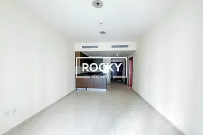 Ready to Move In | High Floor | Prime Location