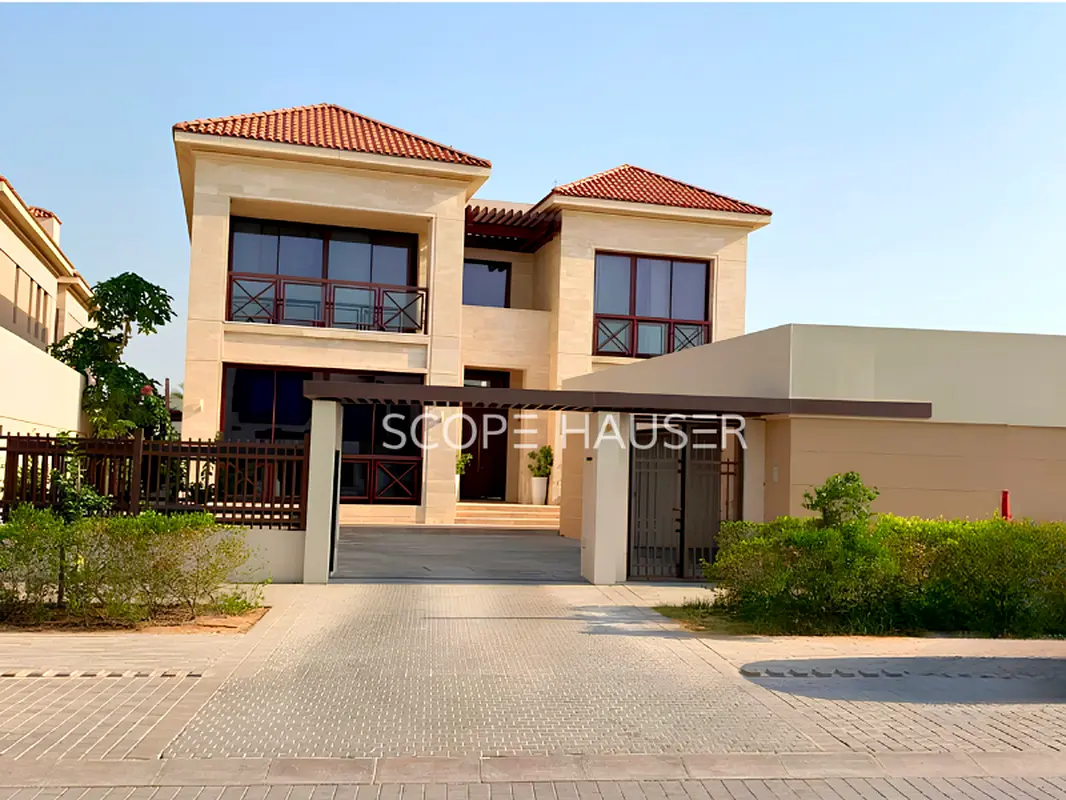 7BR + M | Single Row | Private Pool & Garden