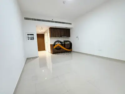 Big Size Studio apartment in Uptown for rent