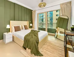 Luxury master bedroom marina
