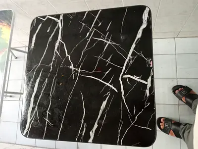 Folding table