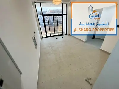غرفة وصالة_أول ساكن_بلكونه مع اطلاله مفتوحه_غرفة ماستر_زجاج بانوراما_2 حمام
