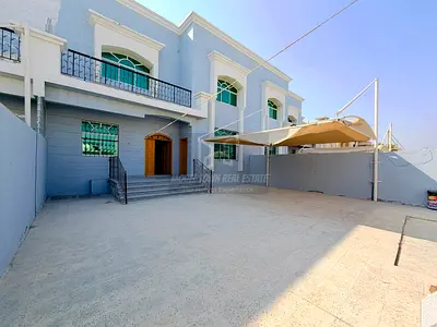 Renovated 5 Bedroom Separate Entrance Huge -Front Yard.