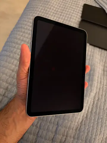 iPad Mini (A17 Pro) - Like new! for sale!