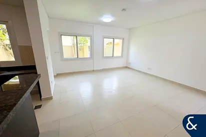 Single Row | Type C | Landscaped Garden