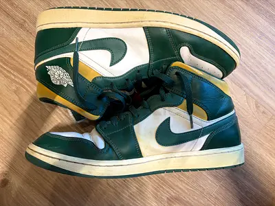 Nike air Jordan 1 - green yellow white