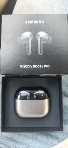 Samsung Galaxy Buds3 Pro - Silver with Original Case