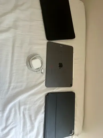 Negotiable- Ipad air(4th gen)🔥