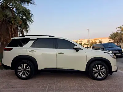 2022 Nissan PATHFINDER photo 7