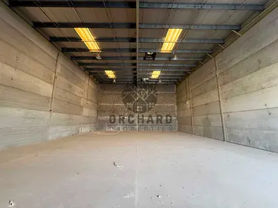 3650 SQFT / 7 METTER HEIGHT BIG ENTRANCE / STORAGE /
