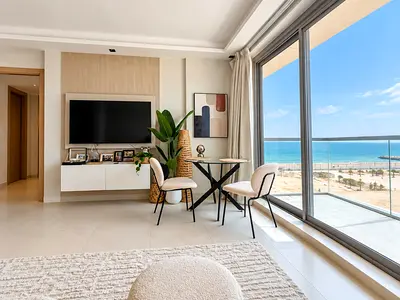 Fully Furnished | 1 BR| Spacious