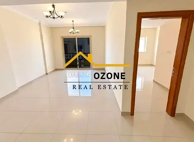 SPECIOUS 2BHK WITH 2 BALCONY || FREE PARKING || WARDROBES || FAMILY BUILDING