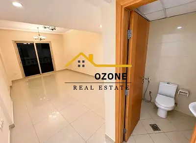 SPECIOUS 2BHK WITH 2 BALCONY || FREE PARKING || WARDROBES || FAMILY BUILDING