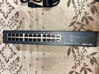 TP-Link 24-Port Gigabit Ethernet Switch (TL-SG1024) - Good Working Condition