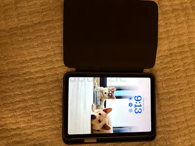 iPad Mini (A17 Pro) - Like new! for sale!