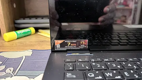 ASUS vivoflip 14 AMD Ryzen 3 7nm sticker good working condition touch n type 360 rotate with pen