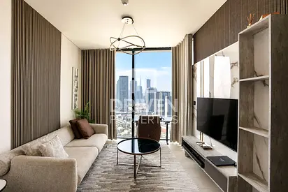High Floor | Fully Furnished with Study Room