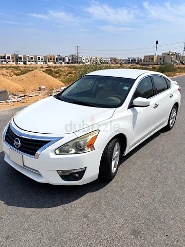 2016 Nissan Altima SV GCC Specs