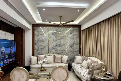 Corner Unit | Fully Upgraded | 3 BHK + Maid