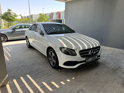 Mercedes-Benz E-Class 2017 E 200 GCC Specs - FSH from the agency