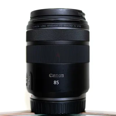 Canon RF 85mm F2 Macro IS STM Lens - Like New