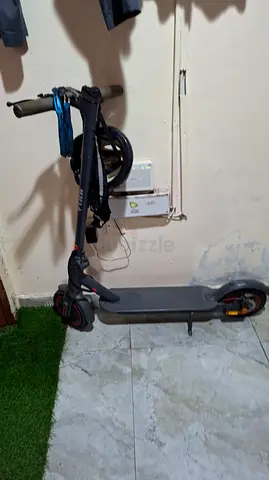 Electric scooter  1 year old  good condition