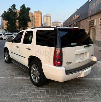 2009 GMC Yukon Denali GCC Specs