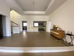 Luxury Living | 5 BR Villa | Prime Location