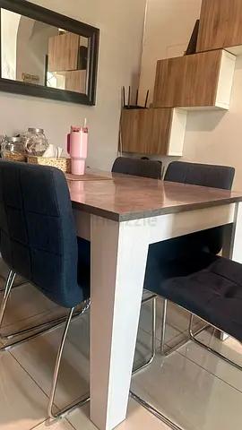 Dining table with 6 upholstered chairs - modern set