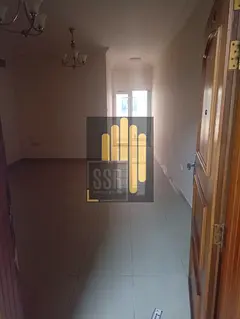 HUGE 2BHK WITH BALCONY AND BUILDIN WARDROBE OPPSOITE SAHARA MALL