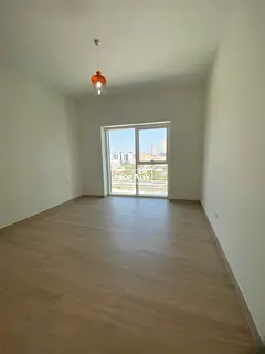 Elegant 1BR |Pool, Gym & Garden | Balcony