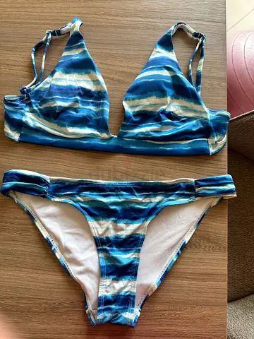 Blue watercolor striped two-piece bikini set -