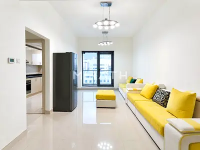 2BHK CHILLER FREE || BALCONY || CLOSED TO METRO