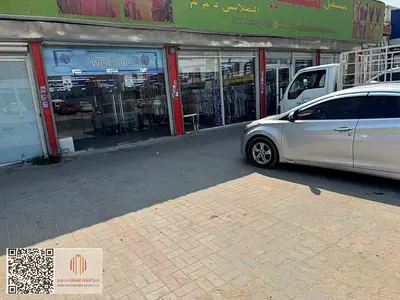 شوروم بمساحة واجهة كبيرة للإيجار السنوي في عجمان – المنطقة الصناعية فرصة مميزة لاستئجار شوروم بمساحة واسعة وواجهة كبيرة جداً، يقع في منطقة عجمان الصنا