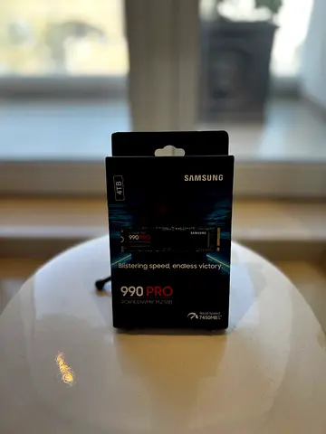 Samsung 990 PRO 4TB NVMe SSD