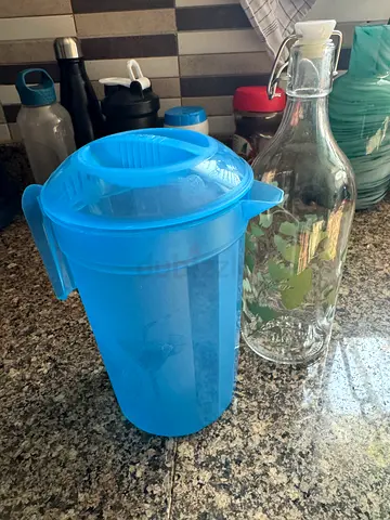 Pitcher + glass bottle