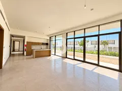 5 Bed Super Corner Elevated Villa | Single Row