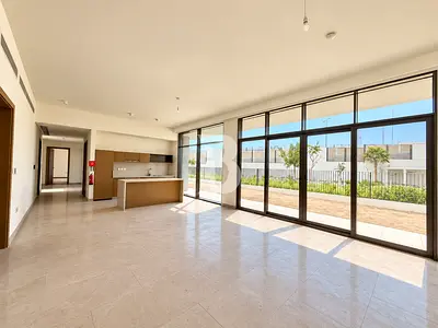 5 Bed Super Corner Elevated Villa | Single Row