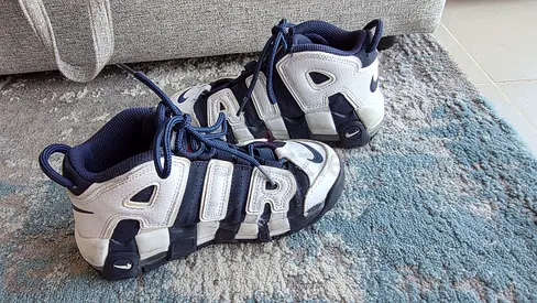 Nike Air More Uptempo Kids - Size EU 33.5 (UK 1.5 / US 2Y)
