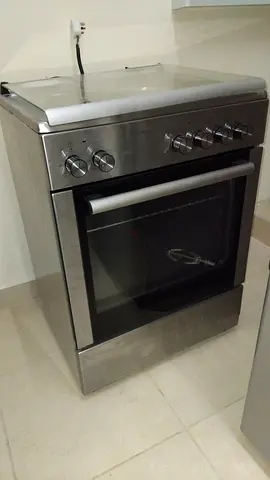 Stainless Steel Free-Standing Gas Cooker with Oven - Good Condition