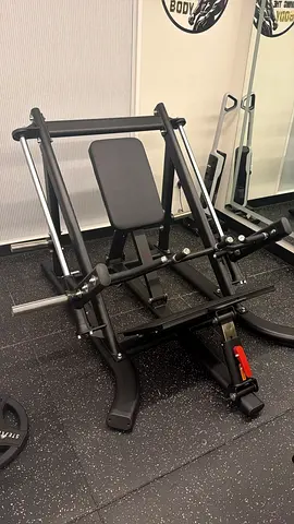 Plate-Loaded Hack/Leg Press Machine – Good Condition