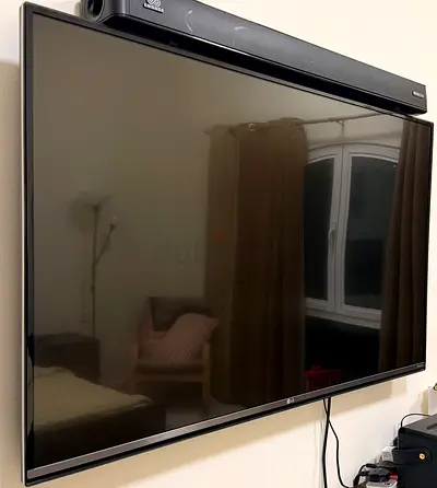 LG 43-inch LED TV wall mounted good working condition. Price is negotiable