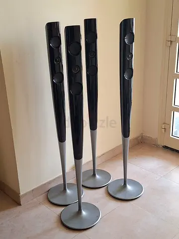 LG Set of 4 Tall Slim Floor Speakers on Stands - Good Condition