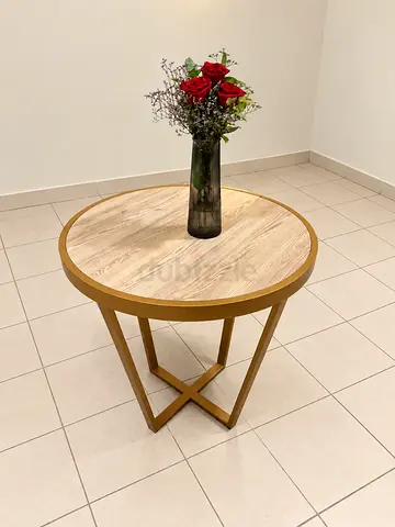 Round table